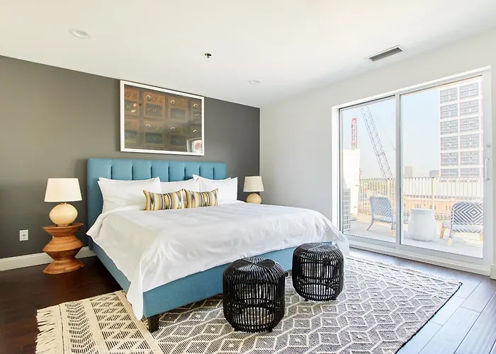 Sonder Baltimore Place