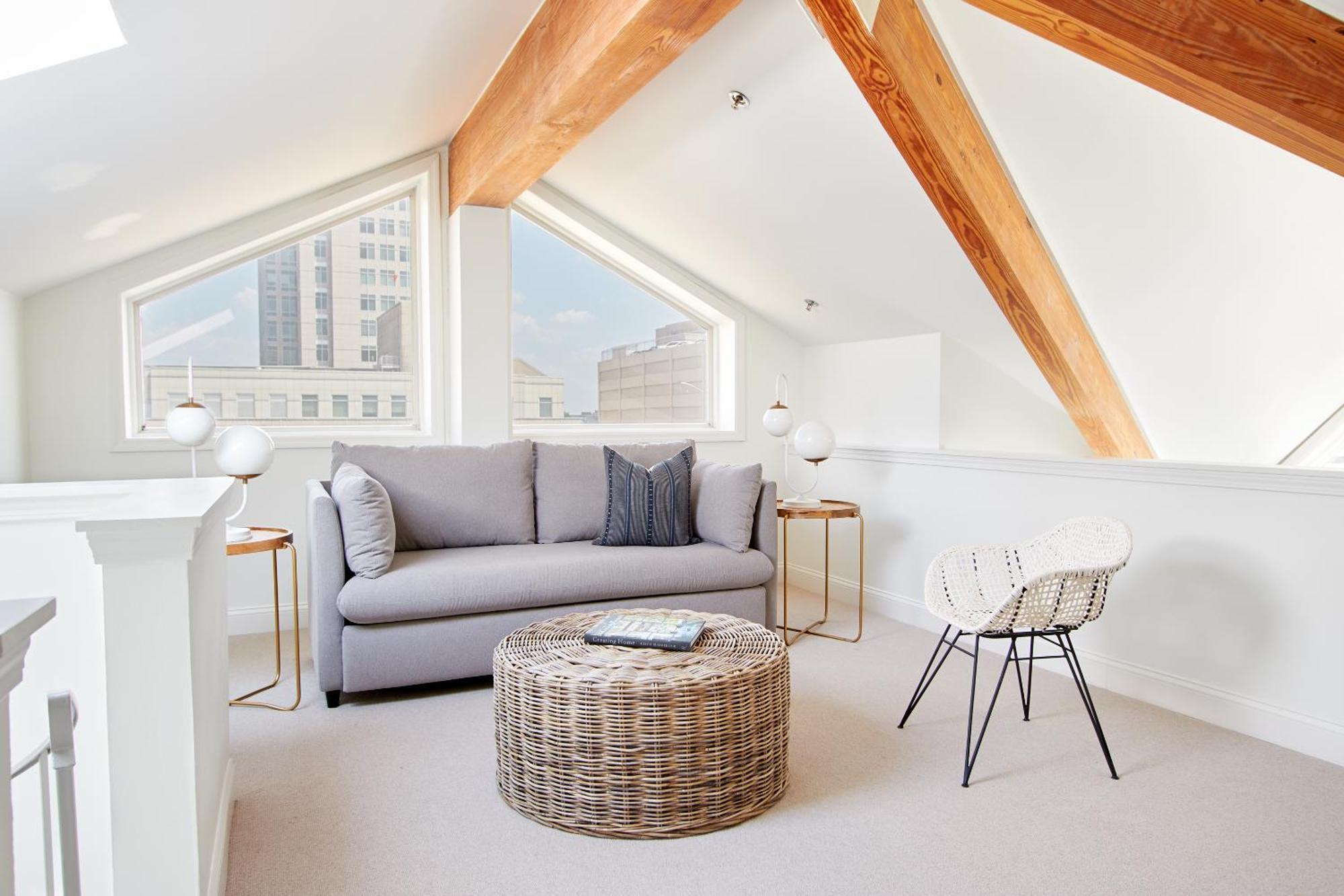 Sonder Baltimore Place